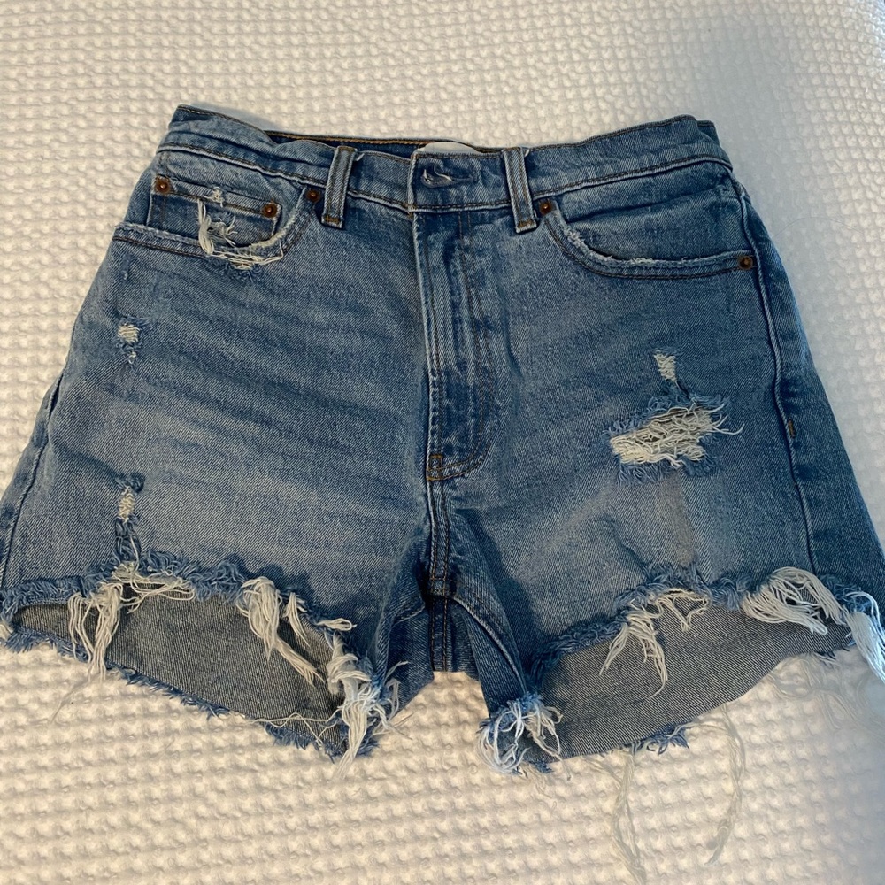 A&F High Rise shorts